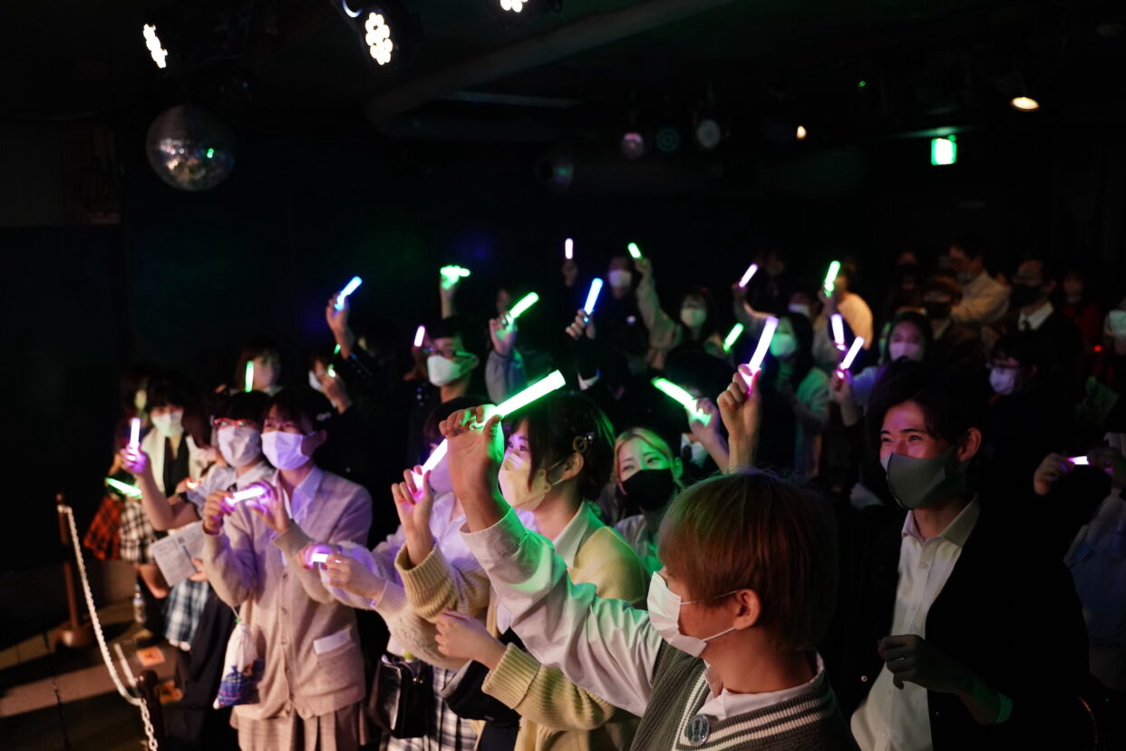 東京ボイス学園祭　観客席　サイリウム